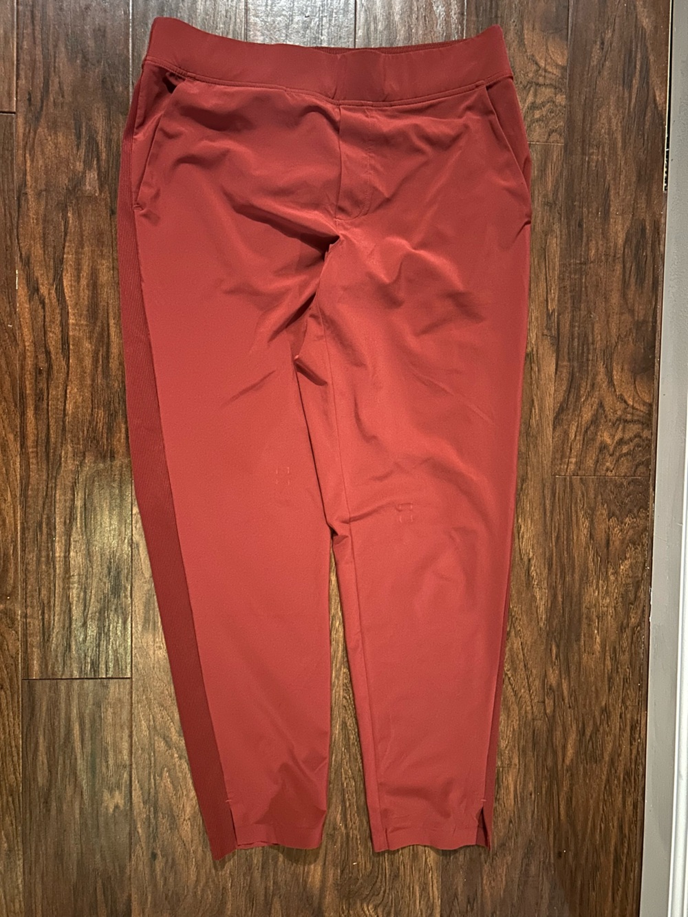 Athleta Ankle Pant in Deep Brick Red